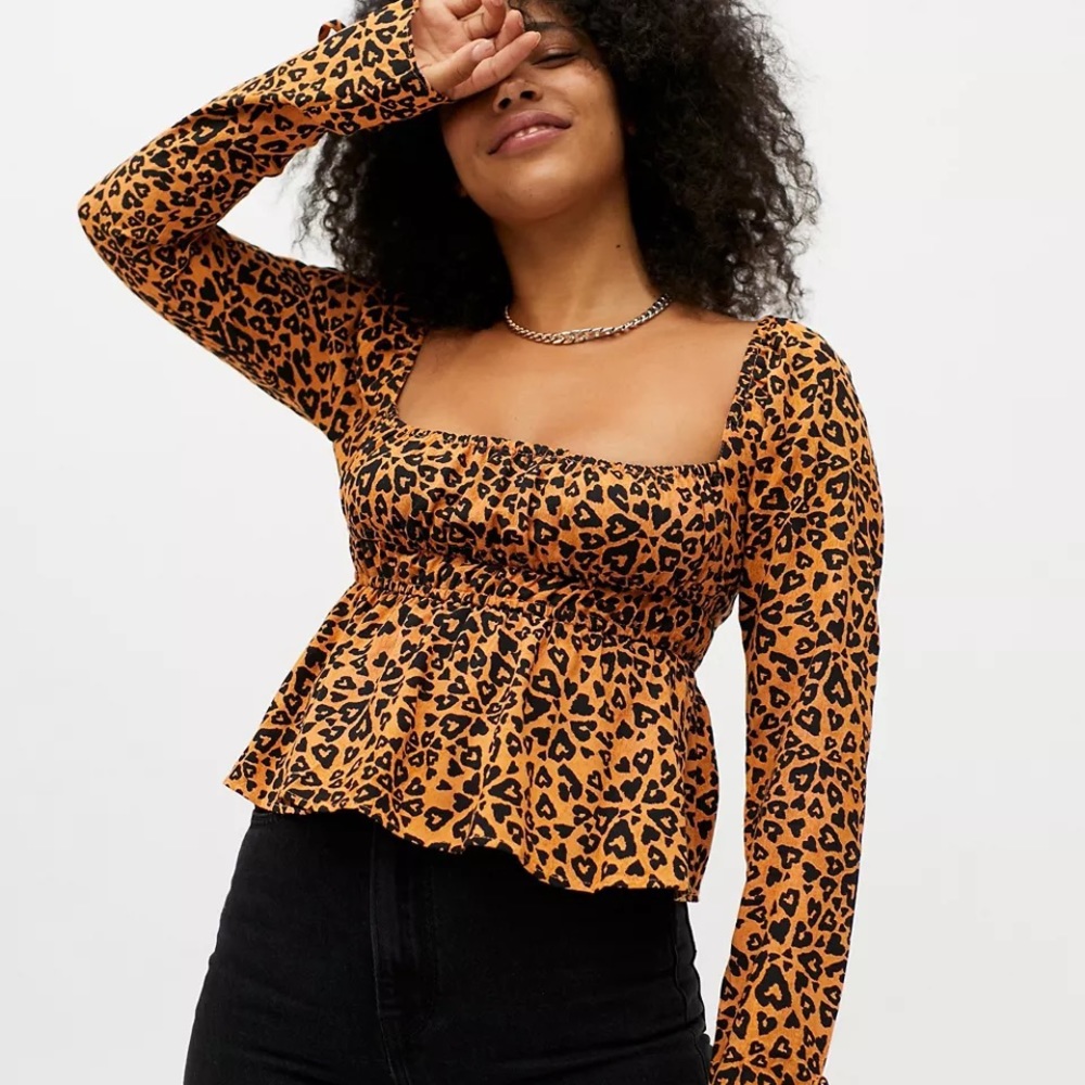 NWT Ava smock blouse cheetah small